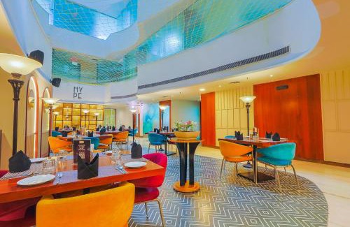 Sector 62 Hotel | Hyphen Business Hotel: Wheelchair Accessible & Family-Friendly