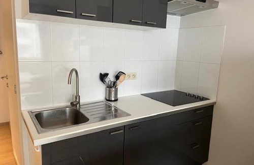 Kunstenkwartier Apartment | Family-Friendly Retreat at Hyppolite Metdepenningenstraat