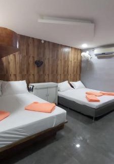 Urapakkam Hotel | HYTON GRAND