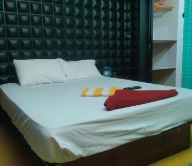 Urapakkam Hotel | HYTON GRAND