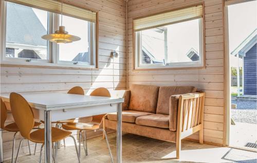 Thyboron House | Experience Hytte 22: Pet-Friendly Retreat with Pool Access