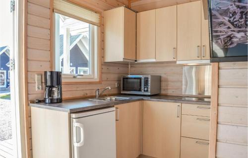 Thyboron House | Experience Hytte 23: Family & Pet-Friendly Retreat