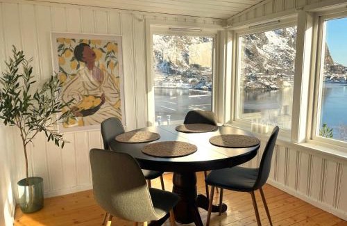 Svolvaer House | Pet-Friendly Hytte in Svolvær with Amazing Reviews!