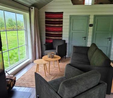 Orsta House | Family-Friendly Hytte på Kvia in Ørsta with 9/10 Ratings