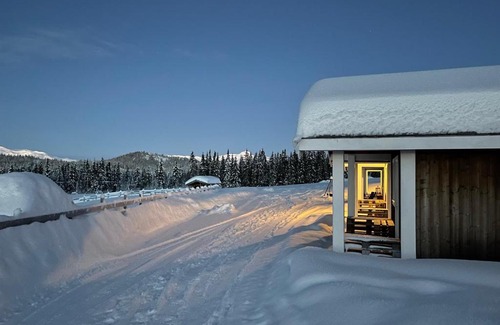 Oystre Slidre Cabin | Pet-Friendly Hytte på Myhre Gård with Top Guest Ratings