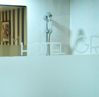 Hwigyeong-dong Hotel | Convenient Huzen Hotel with Kitchen Amenities Await You