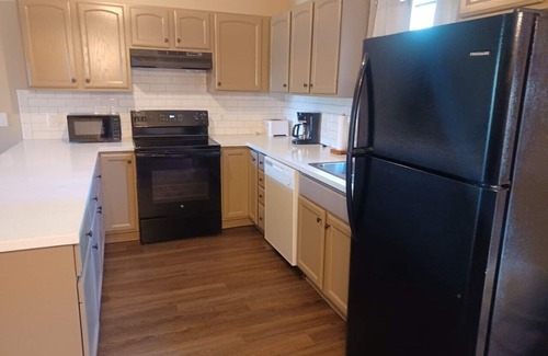 Denver House | Stay at I 40 Hideaway House: Guest Rated 10/10, Pet Friendly