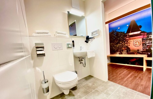Graz-Straßgang Hotel | Ideal I AM HOTEL Graz-Seiersberg: Spa, Dining & More