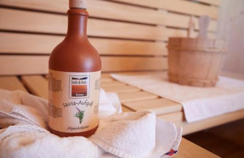 Graz-Straßgang Hotel | Pet-Friendly I AM HOTEL Graz-Seiersberg with Family Amenities