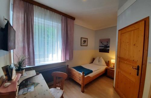 Graz-Straßgang Hotel | Pet-Friendly I AM HOTEL Graz-Seiersberg with Family Amenities