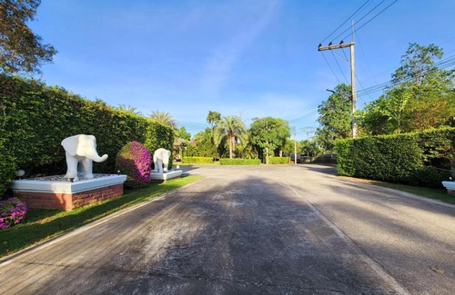 Takhian Tia Villa | Prime Pool Villa in Pattaya - Guest Rated 9.5/10