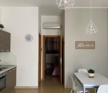 Monopoli House | Oceanfront I Bassi di Tonia with Breakfast & Hot Tub