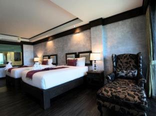Cha-am Hotel | Relax at I Calm Resort Cha Am with Oceanfront Views