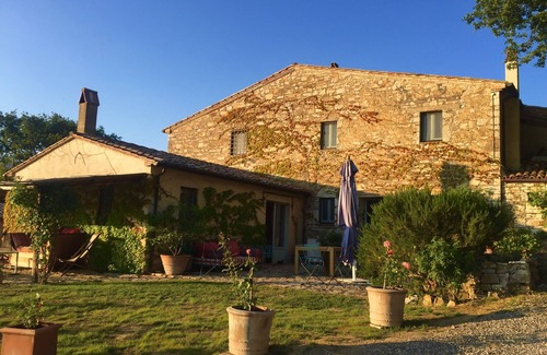 San Casciano dei Bagni House | Explore I Caprioli and La Ginestrella in Scenic Tuscany