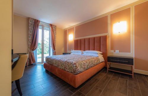 Vigevano Bed & Breakfast | Guest Rated 10/10 at I Castagni with Hot Tub & Dining