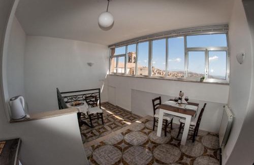 Caltagirone Apartment | Family-Friendly Oasis: I colori della Sicilia NOBLESSE