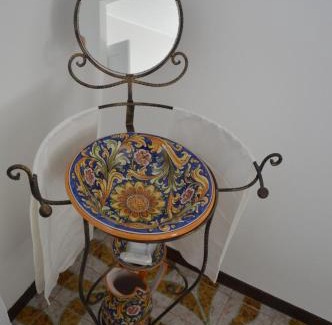 Caltagirone House | Family-Friendly Escape at I Colori della SICILIA, 8.9/10