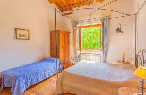 Citta Sant'Angelo Apartment | Top-Rated I Due Carpini: Oceanfront Retreat with Pool