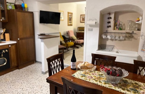 Pacentro Apartment | Discover I Due Gradoni Stone House: Pet & Child Friendly Stay