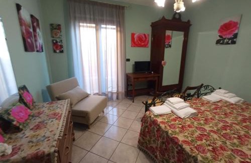 Pietramelara House | Discover I Fiori di AminA "Le Rose" – Pet Friendly Retreat