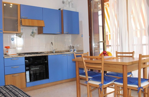 Lugana Apartment | I Girasoli - One Bedroom Apartment, Sleeps 4