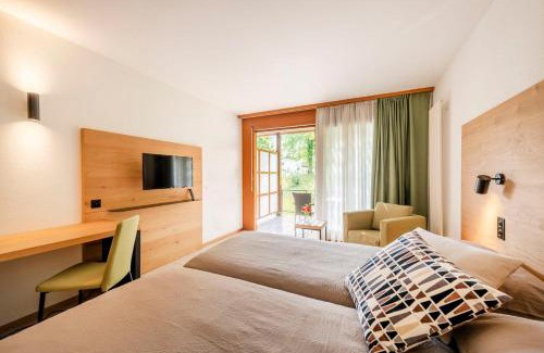 Sessa Hotel | Oceanfront Escape at I Grappoli – Pet Friendly & Pool Access