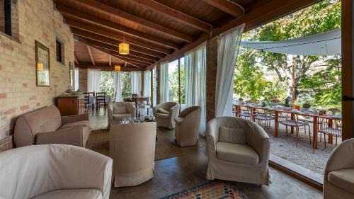 Montefiore dell'Aso Villa | Discover I LAURI 12: Oceanfront Retreat by Emma Villas