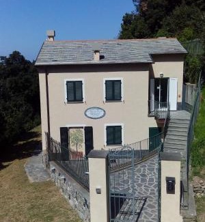 Monterosso al Mare House | Discover I Lecci Di Soviore: Pet-Friendly Retreat Awaits