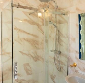Ottiglio House | Enchanting I Leoni Ruggenti: Scenic Terrace & Ocean Views