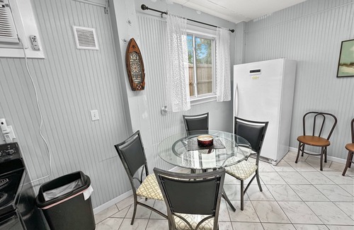 Fort Morgan Apartment | Cozy I Love Lucy Bayfront Studio with Family-Friendly Amenities