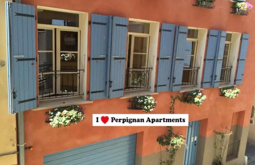 La Real Apartment | Inviting Perpignan Duplex with Terrace for Family Fun