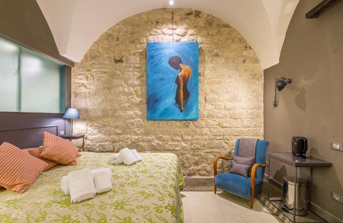 Comiso Apartment | Stylish I Mori Design Apartments with Breakfast Included