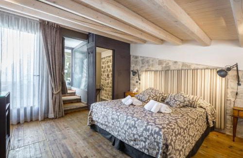 Comiso Apartment | Stylish I Mori Design Apartments with Breakfast Included