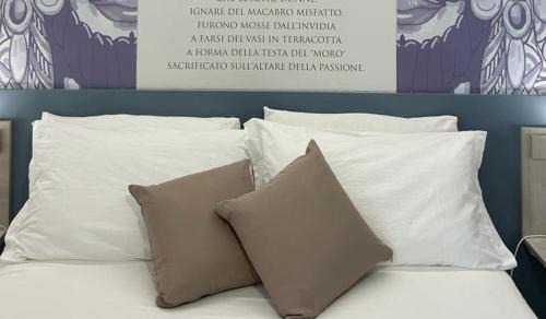 Santo Stefano di Camastra House | I Mori
