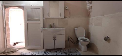 Artuklu House | Inviting İncirli Konak: Family-Friendly Retreat Awaits