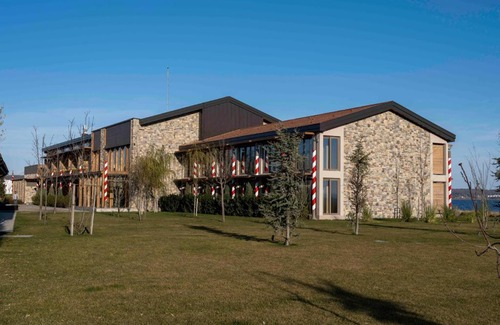 Igneada Hotel | Indulge at İnemare Hotel: Private Beach & Ocean Views