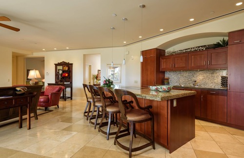 Wailea Villa | Elegant Penthouse K108: Oceanfront Retreat with Spa & Pool