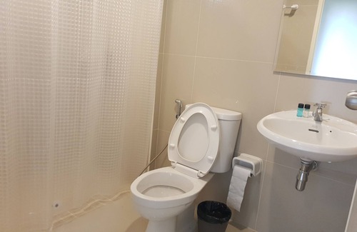 Khlong Nung Hotel | Budget-Friendly i Residence Hotel with Family Amenities