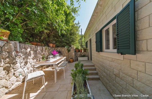 Cavtat Villa | Exceptional I Sassi Bianchi East Villa: Family-Friendly Retreat