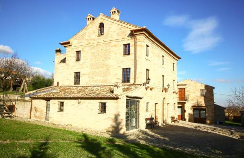 Montegiorgio House | Pet-Friendly I Sassi Di San Giuseppe with Oceanfront Views
