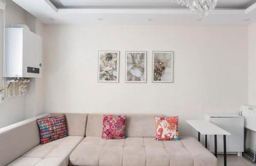 Sisli Apartment | Central İstanbul Escape Near Cevahir AVM - 4-Star Comfort