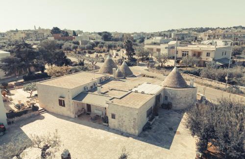 Locorotondo House | Pet-Friendly Getaway at I Trulli Di Badi - 10/10 Rated!