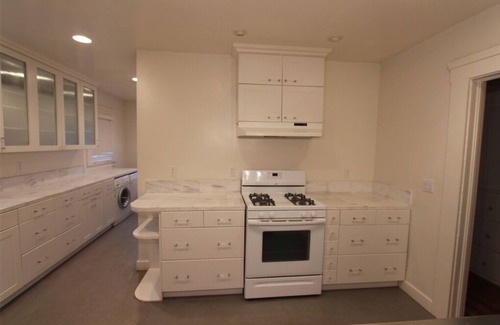Raisin House | Welcome to Your Perfect Home in Tower District Area
