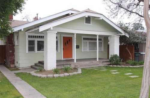 Raisin House | Welcome to Your Perfect Home in Tower District Area