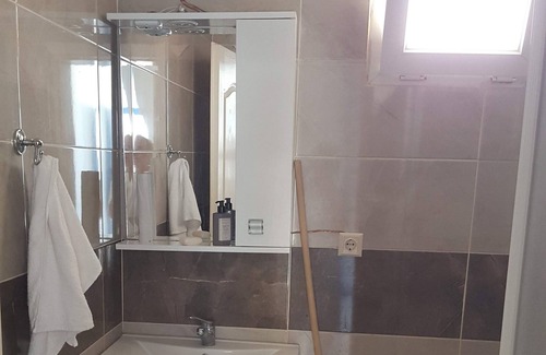Cesme Condo | Discover Comfort in Alaçatı Center with Family-Friendly Amenities