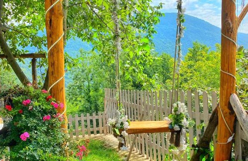 Sapanca Ski Chalet | Family-Friendly Getaway at İzmocedağevi - 4-Star Comfort