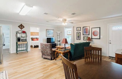 Breaux Bridge House | I10 Gateway to Atchafalaya Basin, Maison Felonise