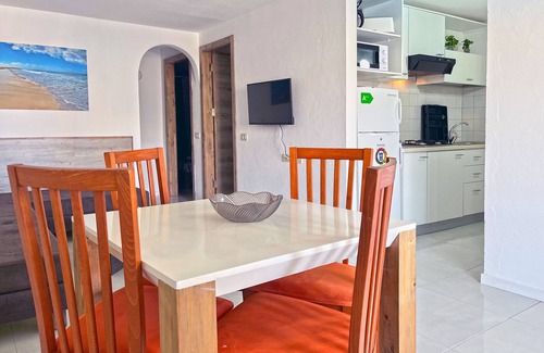 Santa Maria Apartment | Bright I11DR Hotel: Near Sea with Pool and Breakfast
