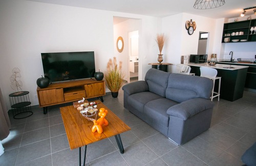 Faaa Apartment | Ia ora na Pamatai