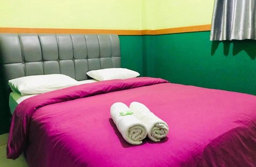 Kebon Sirih Hotel | Budget-Friendly Ian Hotel B Shaw Jaksa with Breakfast